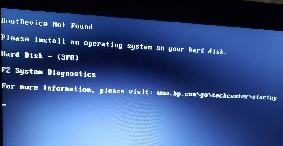 Не загружается, ошибка Missing operating system